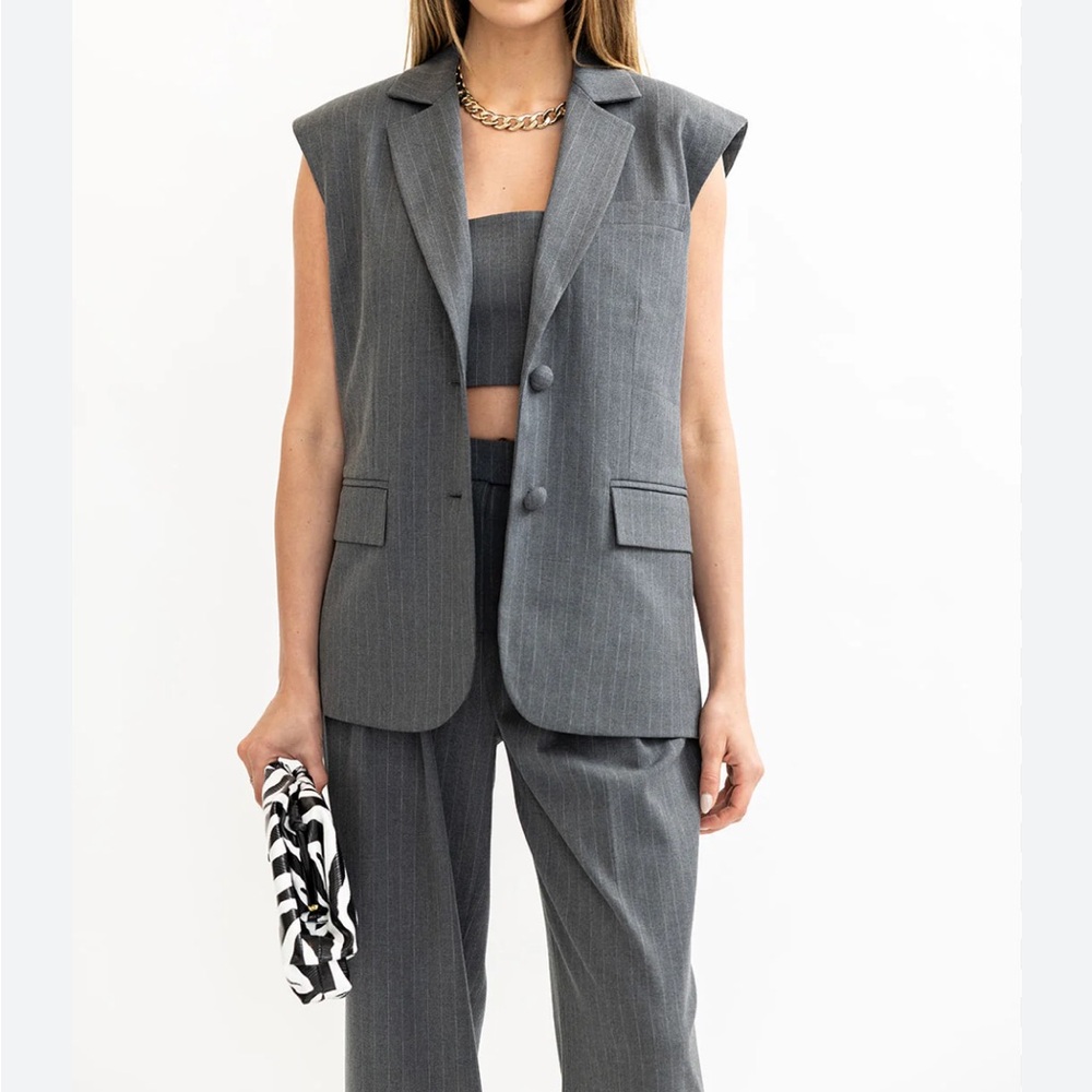 Ronny Kobo vest -The Oaklyn Vest, **** missing top button****